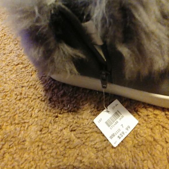 Cute Brash shoes - Picture 5 of 8